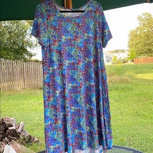 LuLaRoe colorful Carly!